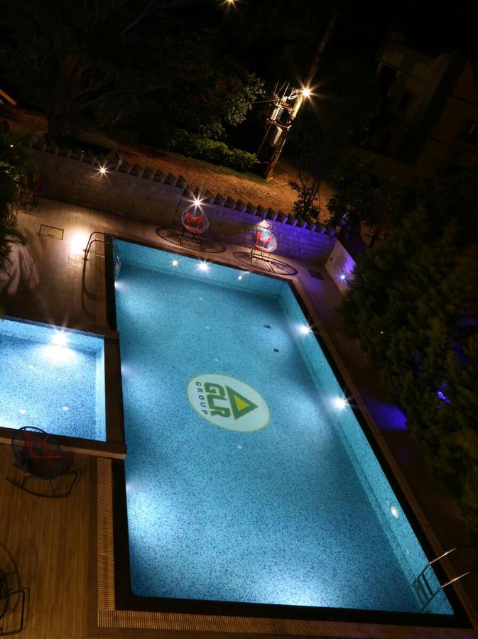 Golds Club & Resort Bayappanhalli Eksteriør bilde