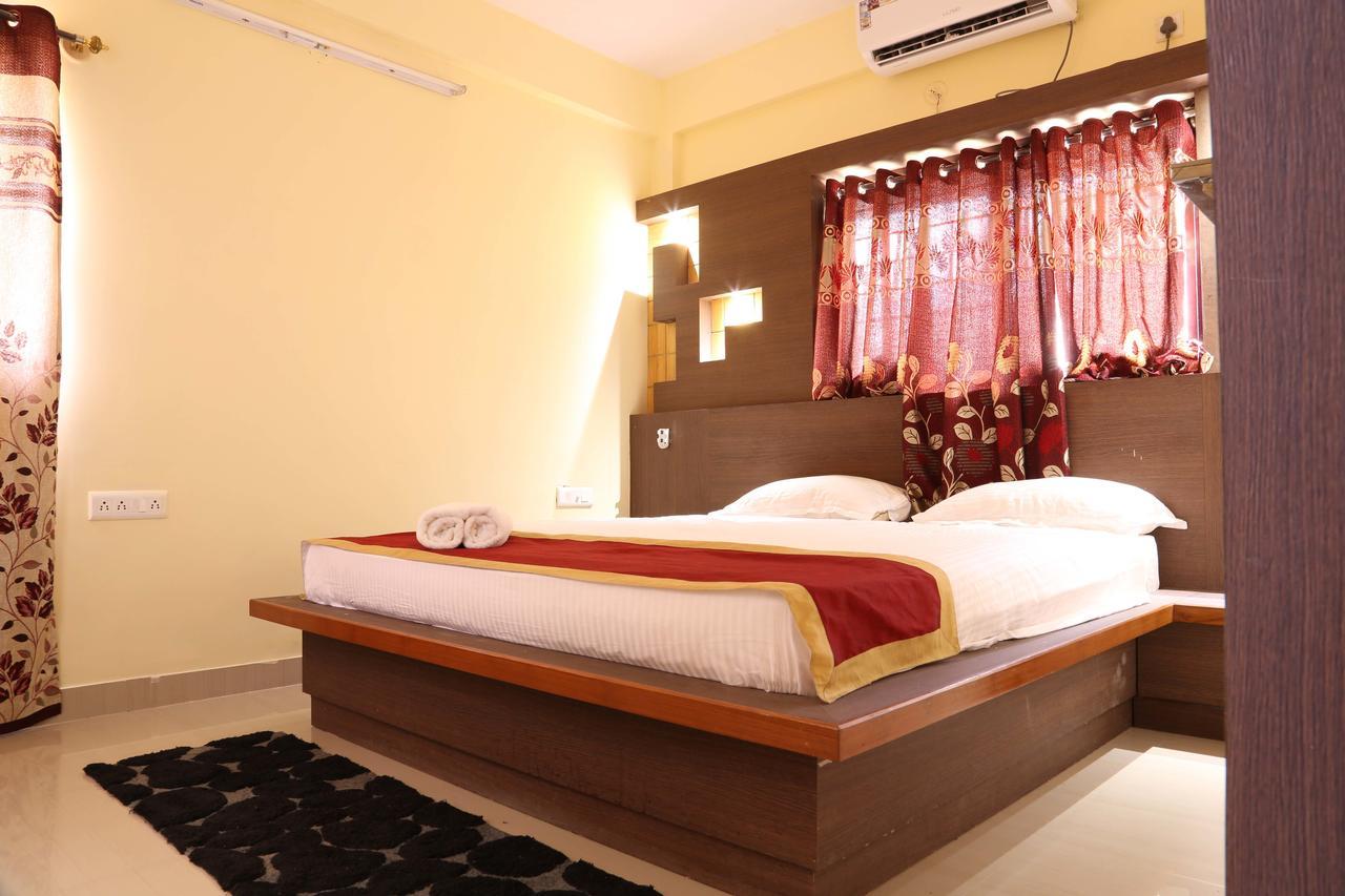 Golds Club & Resort Bayappanhalli Eksteriør bilde