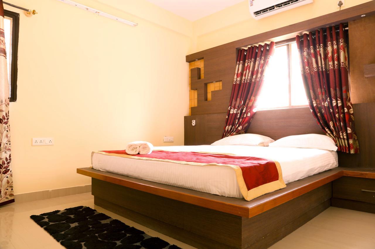 Golds Club & Resort Bayappanhalli Eksteriør bilde
