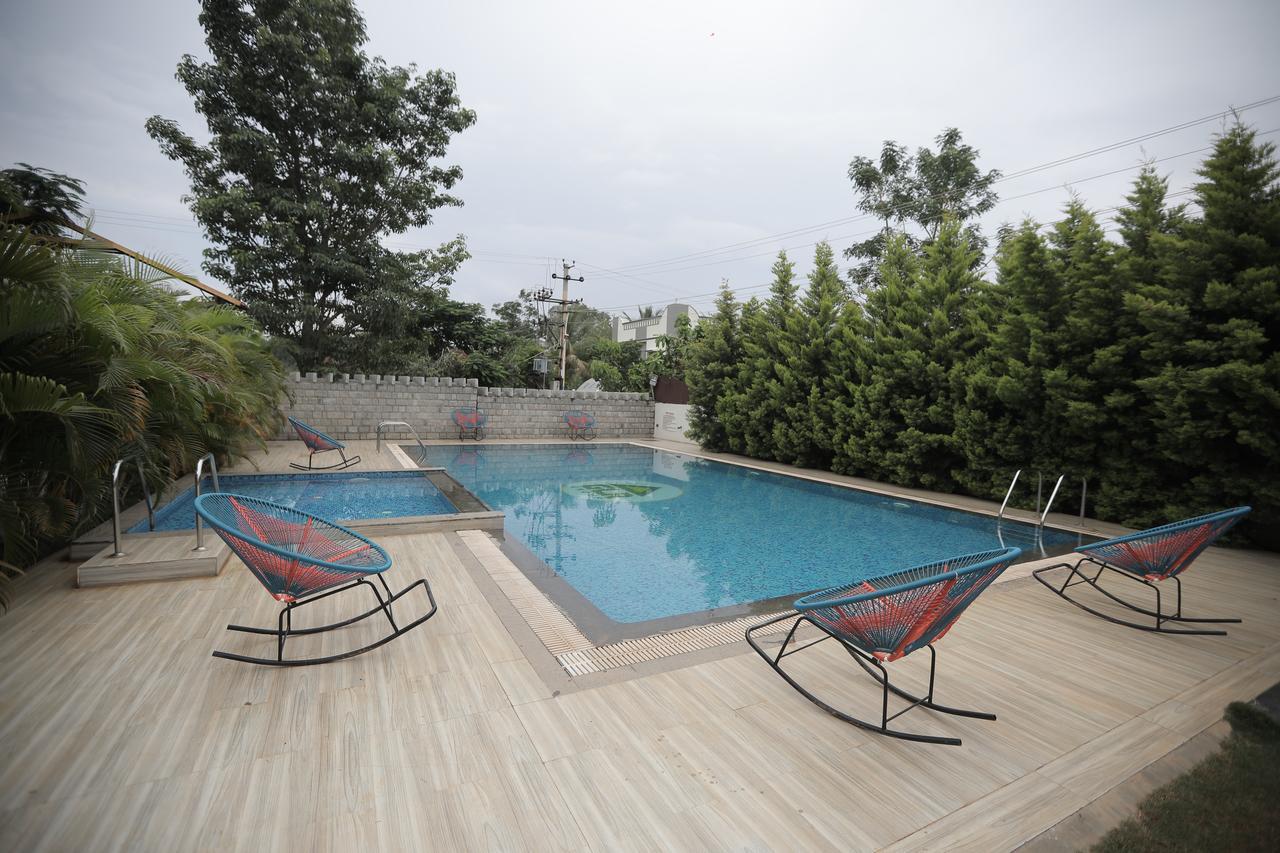 Golds Club & Resort Bayappanhalli Eksteriør bilde